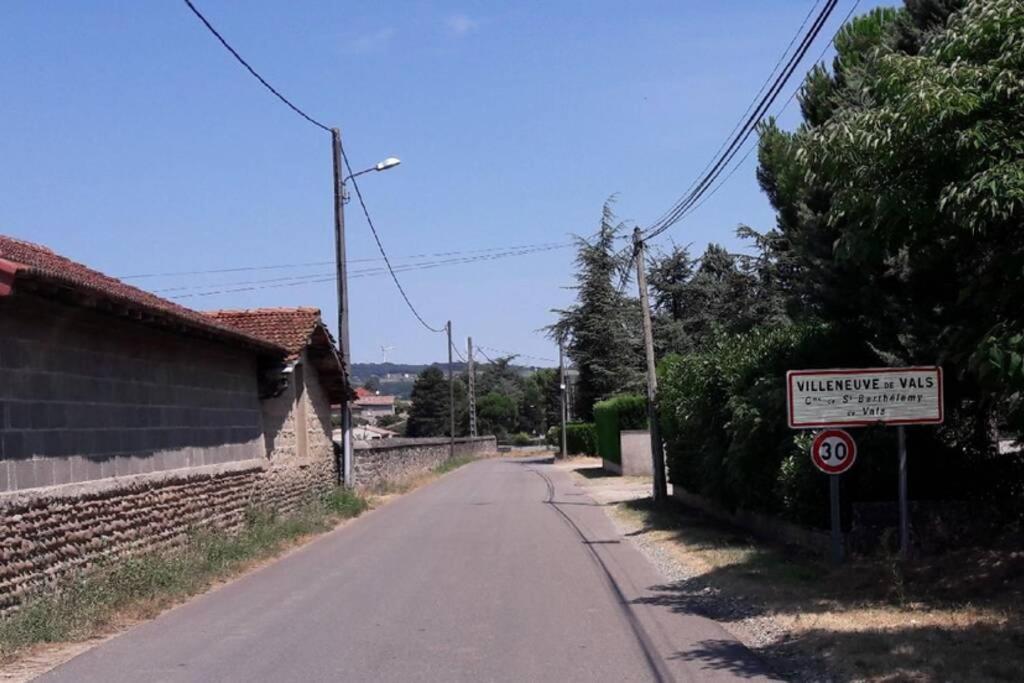 Maison De Village Saint-Barthélemy-de-Vals Zewnętrze zdjęcie